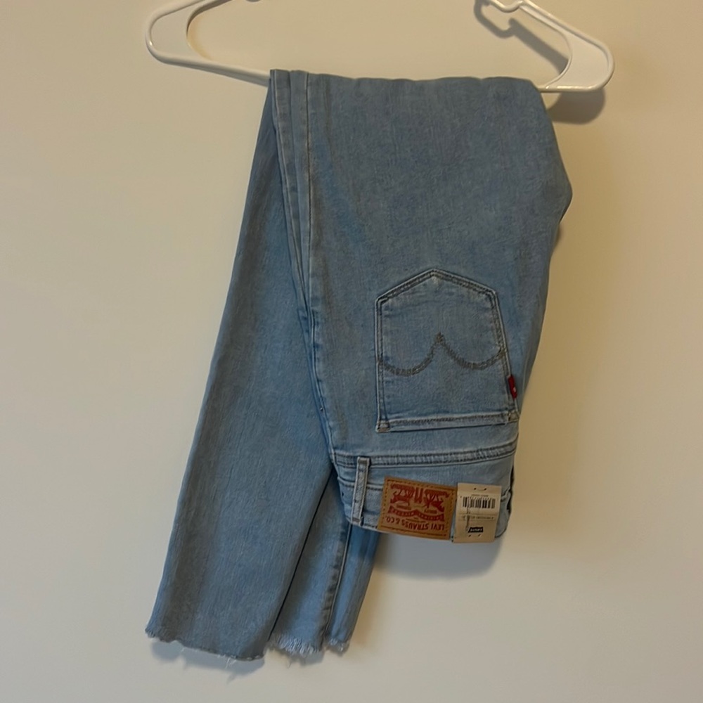 Levi Jeans brand new size 27! Tags still on